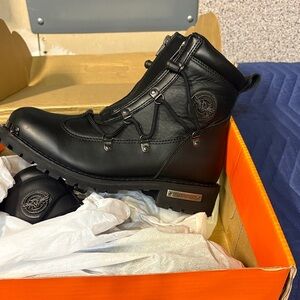 Milwaukee Black Leather Women’s motorcycle boots